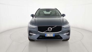Volvo XC60 B4 Core — photo 9
