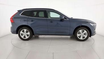 Volvo XC60 B4 Core — photo 13