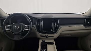 Volvo XC60 B4 Core — photo 17