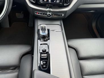 Volvo XC60 Inscription — photo 13