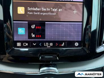 Volvo XC60 B4 Core — photo 28