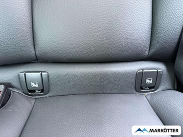 Volvo XC60 B4 Core — photo 33