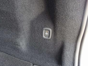 Volvo XC60 T8 PLUS — photo 25