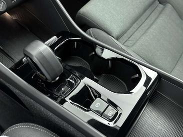 Volvo XC40 T5 Recharge Plus — photo 14