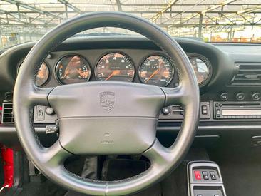 Porsche 993 Carrera — photo 6
