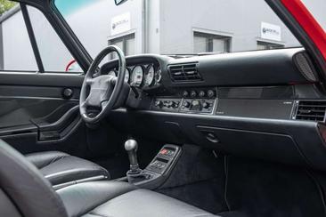 Porsche 911 Turbo S — photo 32