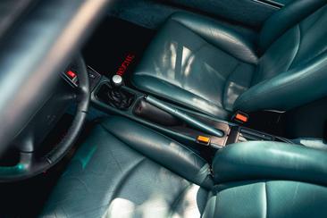 Porsche 993 CARRERA 4 — photo 19