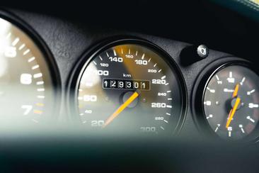Porsche 993 CARRERA 4 — photo 22