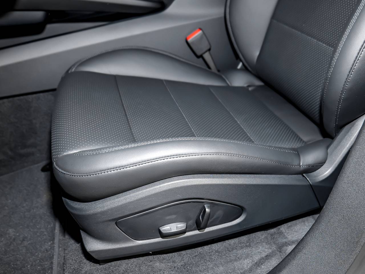 Porsche Macan Electrique - 2024 - Joinsteer - #21