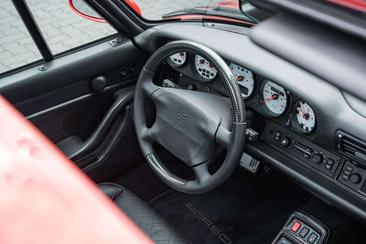 Porsche 911 Turbo S — photo 38