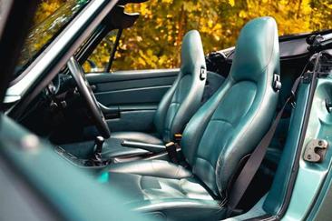 Porsche 993 CARRERA 4 — photo 24