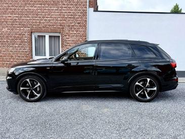Audi Q7 S Line 55 TFSI E — photo 7
