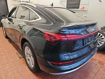 Audi E-tron Sportback 55 — photo 3