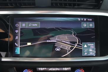 Audi Q3 35 TFSI — photo 15