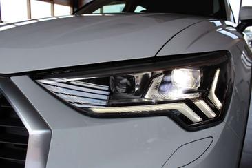 Audi Q3 35 TFSI — photo 20