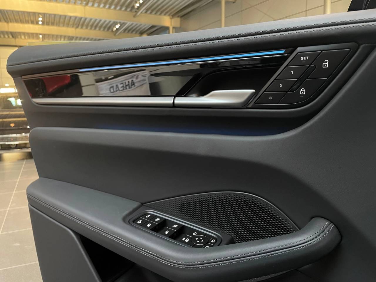 Porsche Macan Electrique - 2025 - Joinsteer - #25