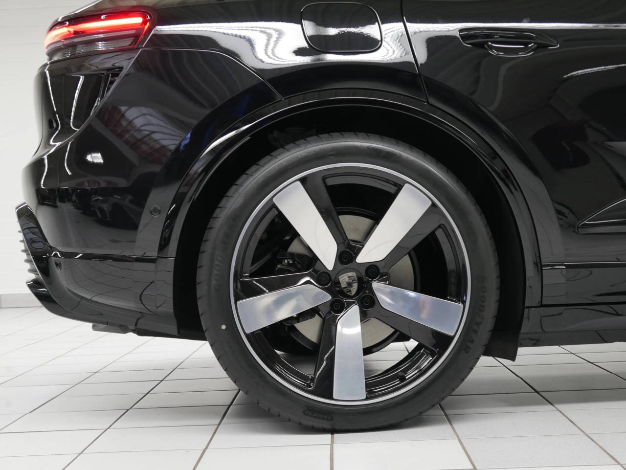 Porsche Macan Electrique Turbo - 2025 - Joinsteer - #11