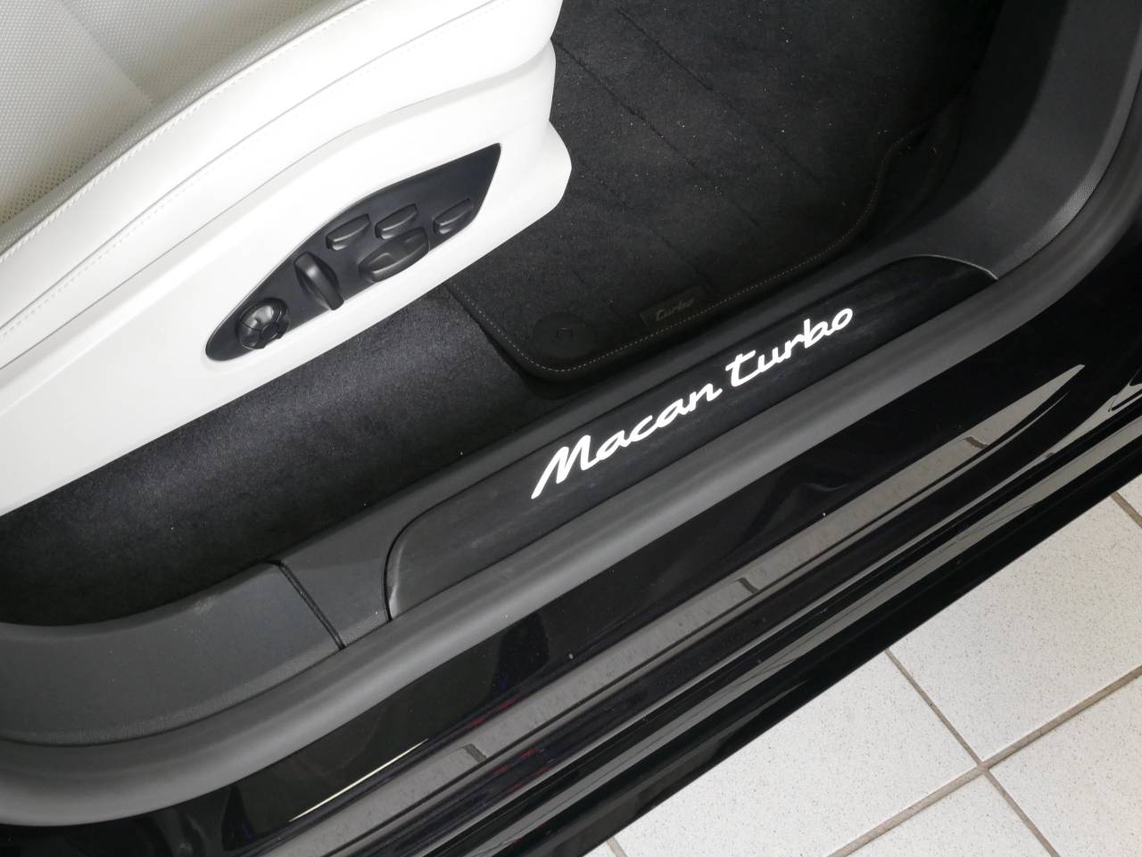 Porsche Macan Electrique Turbo - 2025 - Joinsteer - #22