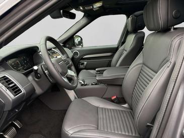 Land Rover Discovery Dynamic HSE 3.0 D250 — photo 9
