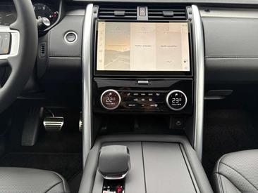 Land Rover Discovery Dynamic HSE 3.0 D250 — photo 11