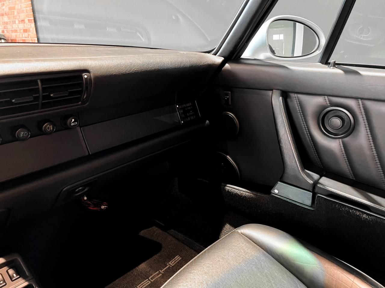 Porsche 964 Carrera 2 Cabriolet Turbo Look - 1992 - Joinsteer - #30