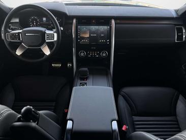 Land Rover Discovery Dynamic SE D350 AWD — photo 18