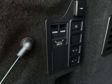 Land Rover Discovery Dynamic SE D350 AWD — photo 20