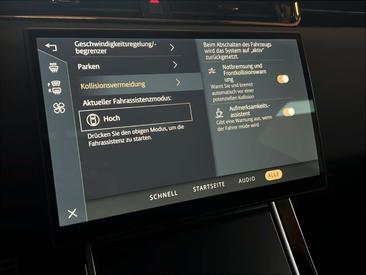 Land Rover Range Rover Evoque Dynamic SE 3D Kamera SitzHZ Noir — photo 29