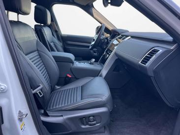 Land Rover Discovery D250 DYNAMIC SE AHK StandHZ SitzHZ Blanc — photo 12