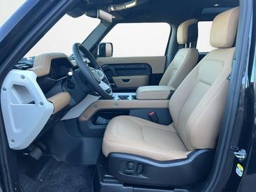 Land Rover Defender 90 D300 X-Dynamic HSE StandHZ AHK — photo 11