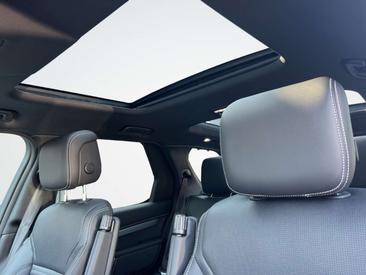 Land Rover Discovery D250 DYNAMIC SE AHK StandHZ SitzHZ Blanc — photo 15