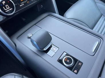 Land Rover Discovery D250 DYNAMIC SE AHK StandHZ SitzHZ Blanc — photo 22