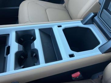 Land Rover Defender 90 D300 X-Dynamic HSE StandHZ AHK — photo 25