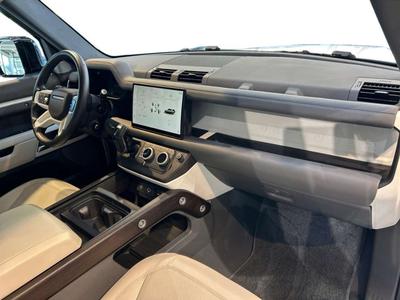 Land Rover Defender 130 Style+Fahrassist+AHK+Pano 3.0 D300