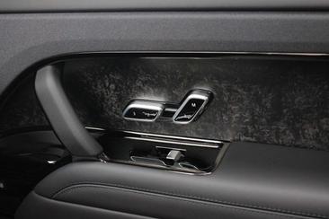 Land Rover Range Rover Sport SV — photo 30