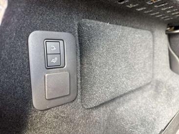 Land Rover Range Rover Evoque P200 — photo 16