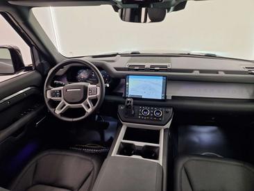 Land Rover Defender 130 D300 MHEV — photo 7