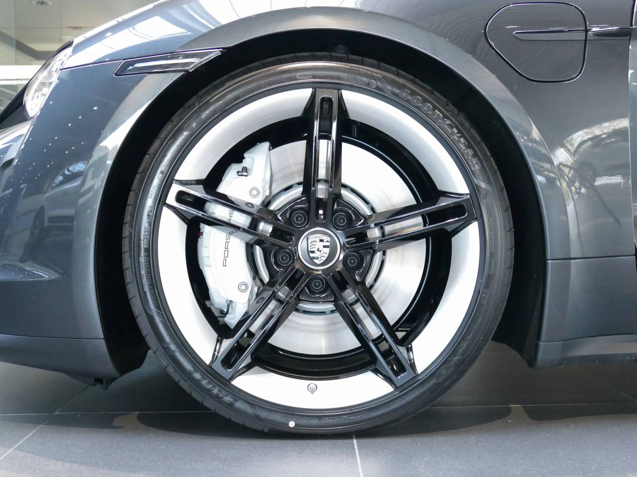 Porsche Taycan 4S Sport Turismo - 2024 - Joinsteer - #6