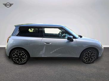 Mini Electric Favoured Cooper SE — photo 3