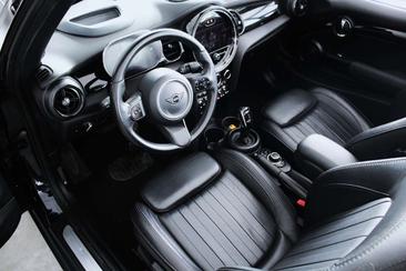 Mini Cabrio Premium Plus Cooper — photo 9