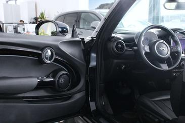 Mini Cabrio Premium Plus Cooper — photo 13