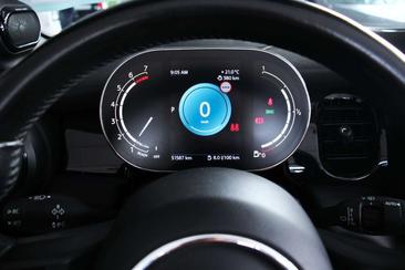 Mini Cabrio Premium Plus Cooper — photo 16