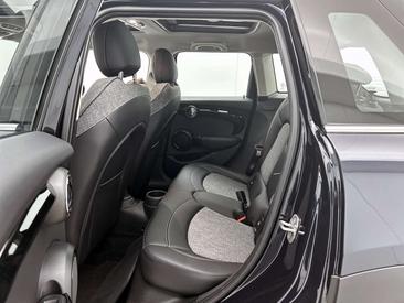Mini 5 Portes Classic Cooper — photo 16