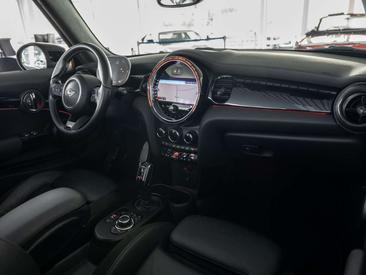 Mini Cabrio John Cooper Works — photo 7