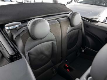 Mini Cabrio John Cooper Works — photo 8