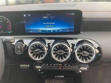 Mercedes CLA 200 Premium — photo 11