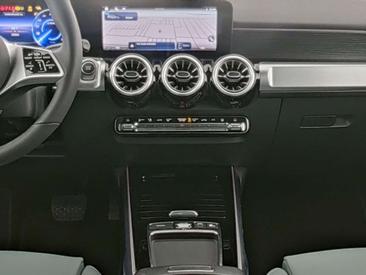 Mercedes EQB 350 — photo 6