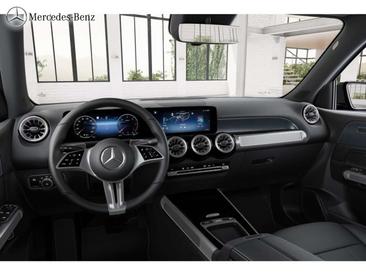 Mercedes GLB 220 Night — photo 8
