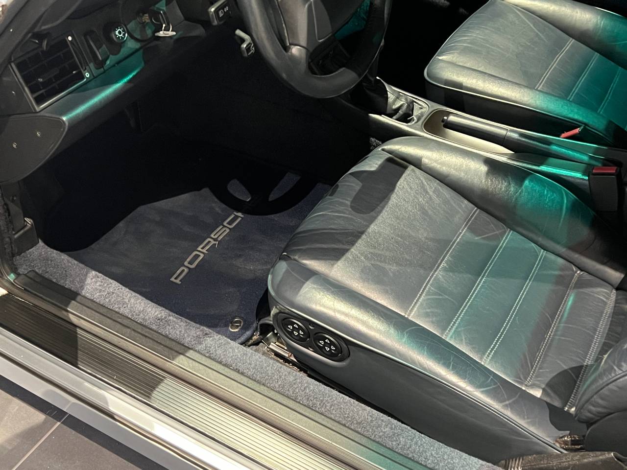 Porsche 964 Carrera 4 Cabriolet - 1993 - Joinsteer - #22