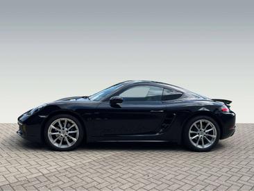 Porsche 718 Cayman GT4 — photo 2
